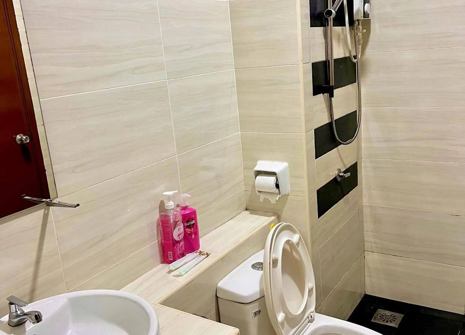 D'Summit Residences By Yml Home Johor Bahru 0*,  Malajzia