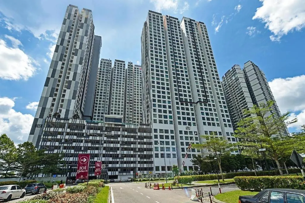 D\'Summit Residences By Yml Homeの連絡先